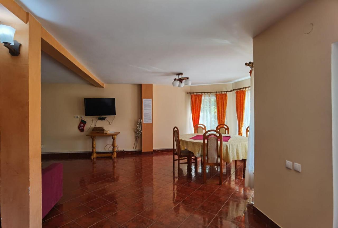 Casa Dobrin Hotel Arefu Kültér fotó