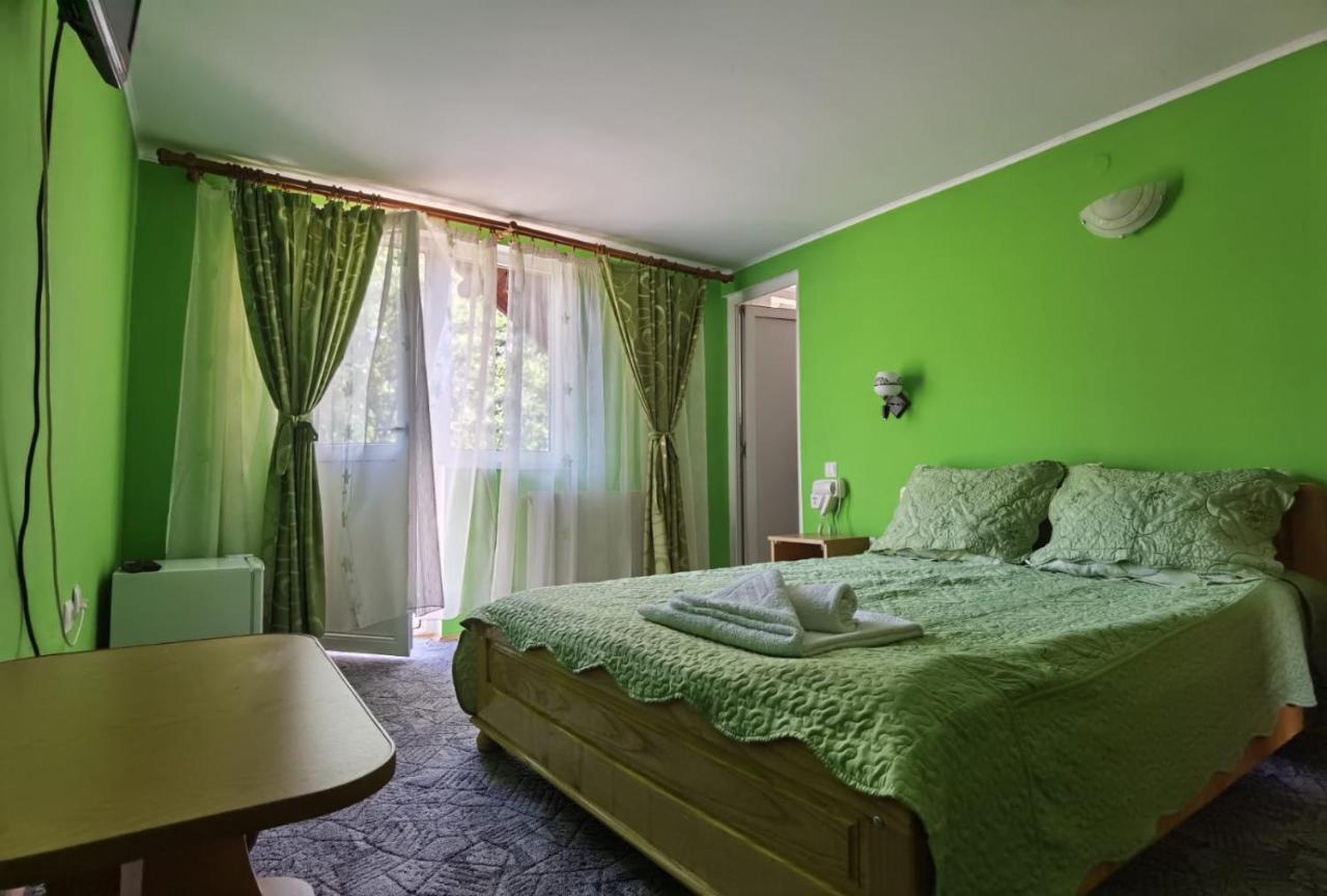 Casa Dobrin Hotel Arefu Kültér fotó